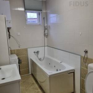 Trosoban stan u prizemlju - Retfala (Osijek)