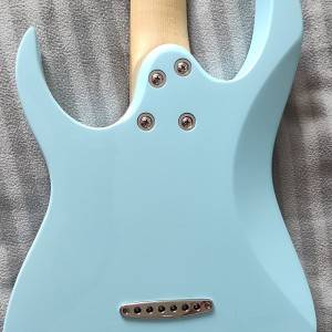 Mikro (3/4 duljine) električna gitara Ibanez GRGM21C2GB i futrola