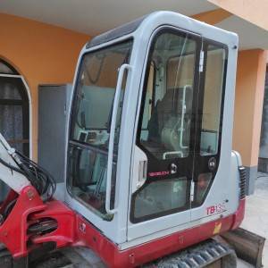 Takeuchi tb 135