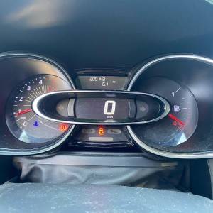 RENAULT CLIO 2016 1,5DCI_AKCIJ_NAVI PDC REG04/ 24SERVISNA KLIMA N Gum