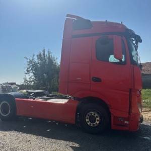 Mercedes actros mp4 1851