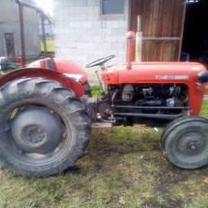 Traktor IMT 539 DeLuxe