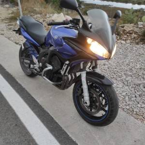 Yamaha fz600 s1