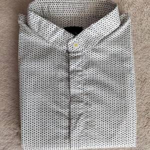 P: Armani Exchange košulju