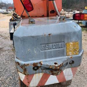 PRODAJEM DIZALICU BENCINI 7 TONA