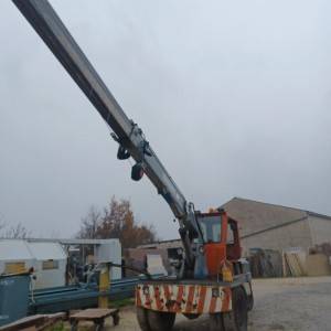 PRODAJEM DIZALICU BENCINI 7 TONA