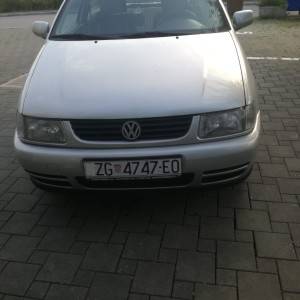 Prodajem automobil