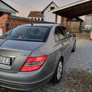 Prodajem mercedes c 200 cdi