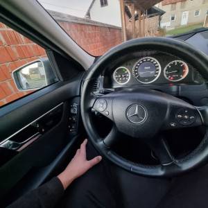Prodajem mercedes c 200 cdi