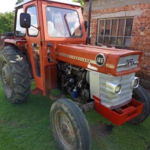 Massey Ferguson 165