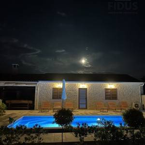 Vila s bazenom - Privlaka