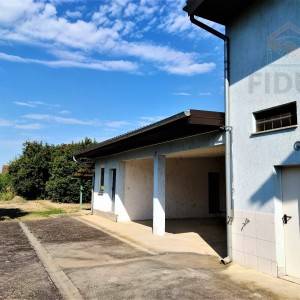 Obiteljska kuća s poslovnim prostorom - Briješće (Osijek)