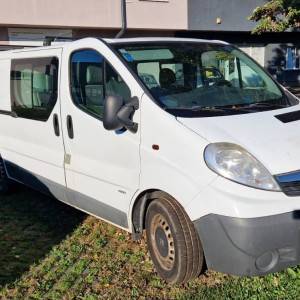 Opel Vivaro 1.9 CDTI, 5 sjedala i teretni prostor