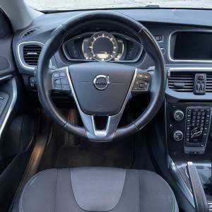 Volvo V40 D2 88kw FULL LED, Reg god dana