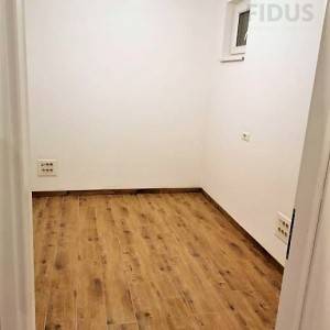 Trosoban stan - Donji grad (Osijek)
