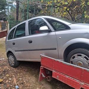Opel meriva 2004 godina komplet ili u Djelovima Dizel