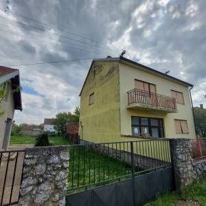 Obiteljska kuća s poslovnim prostorom - Mirkovci