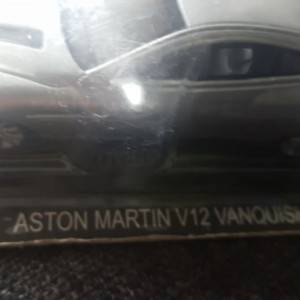 Model maketa automobil Aston Martin V 12 1/43 1:43