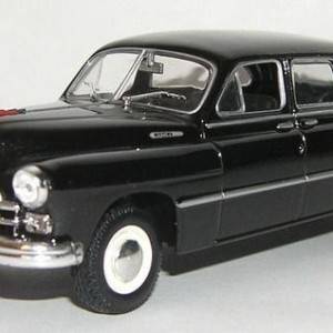 Model maketa automobil GAZ 12 ZIM 1/43 1:43