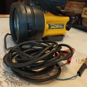 Brodski reflektor na 12 V