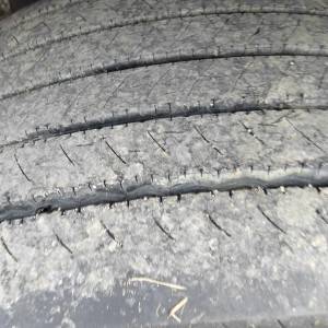 Kamion DAF i poluprikolica SCHMITZ CARGOBULL