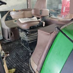 Traktor John Deere 8200