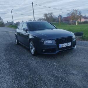 Audi A4 B8 2.0TDI S line