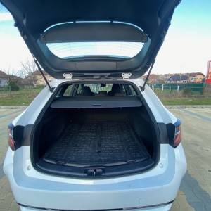 Toyota Corolla TS, 1,8 HYBRID, REG. 6/24, KASKO, GARANCIJA, 1. VL