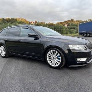 ŠKODA OCTAVIA Combi 2.0 TDI DSG