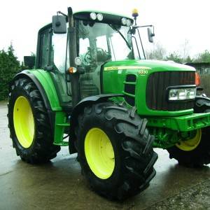 John Deere 6330