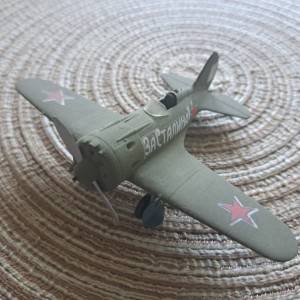 Maketa avion Polikarpov I-16 - GOTOVA MAKETA model