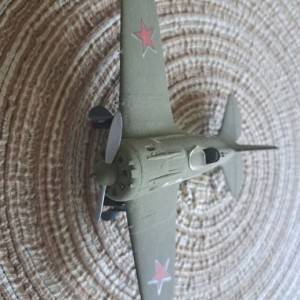 Maketa avion Polikarpov I-16 - GOTOVA MAKETA model