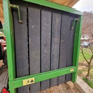 Rolo balirka John Deere 550