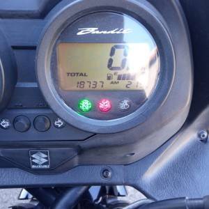 SUZUKI BANDIT GSF 650S 21000KM SERVIS reg 1 god