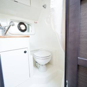 BAYLINER CIERA 8 NOVO PLOVILO SA KABINOM MOTOR MERCRUISER 250MPI