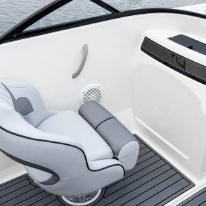 BAYLINER VR4 NOVO PLOVILO-GLISER BOWRIDER BEZ KABINE RASPRODAJA SA LAGERA-MERCRUISER MOTOR