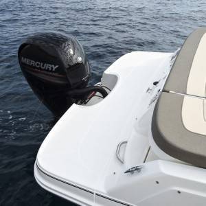 BAYLINER VR5OCU CUDDY NOVI GLISER SA KABINOM SA LAGERA BEZ MOTORA