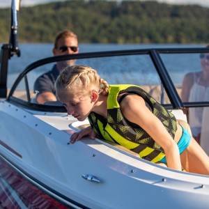 BAYLINER VR6E NOVO PLOVILO-GLISER BOWRIDER BEZ KABINE, 2024 GOD., FINALNA RASPRODAJA SA LAGERA