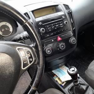 Prodaje se Kia Ceed 1.6 crdi