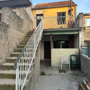 Prodaje se kuća površine cca 140m2