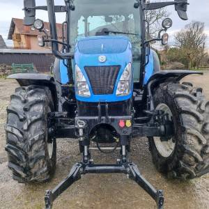 TRAKTOR NEW HOLLAND
