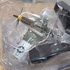 Metalni gotovi model maketa avion P-51 Mustang Diecast 1/72 1:72