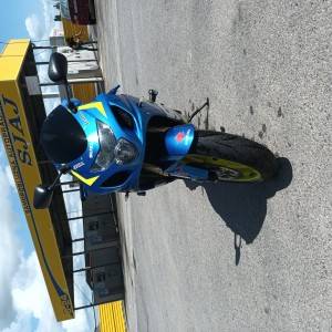 SUZUKI GSXR 600 K5