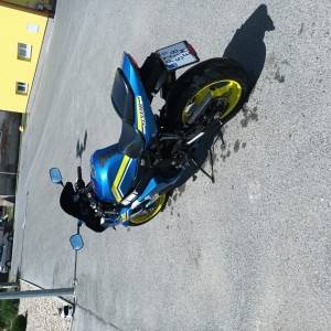 SUZUKI GSXR 600 K5