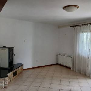 Prodajem stan u Kastvu 94.68 m2