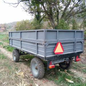prodajem  prikolice kikinde 4t