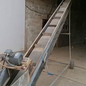 Transporter i prikolica