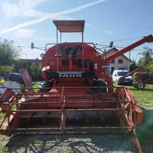 Prodajem kombajn Fahr M922