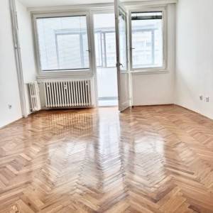 PRODAJA STANA ZAGREB-SAVICA (75m2)