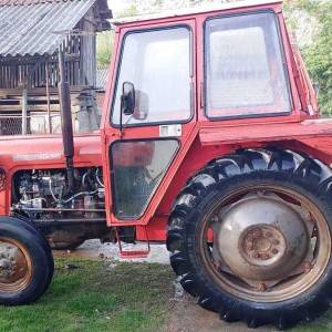 Traktor IMT 539 DeLuxe